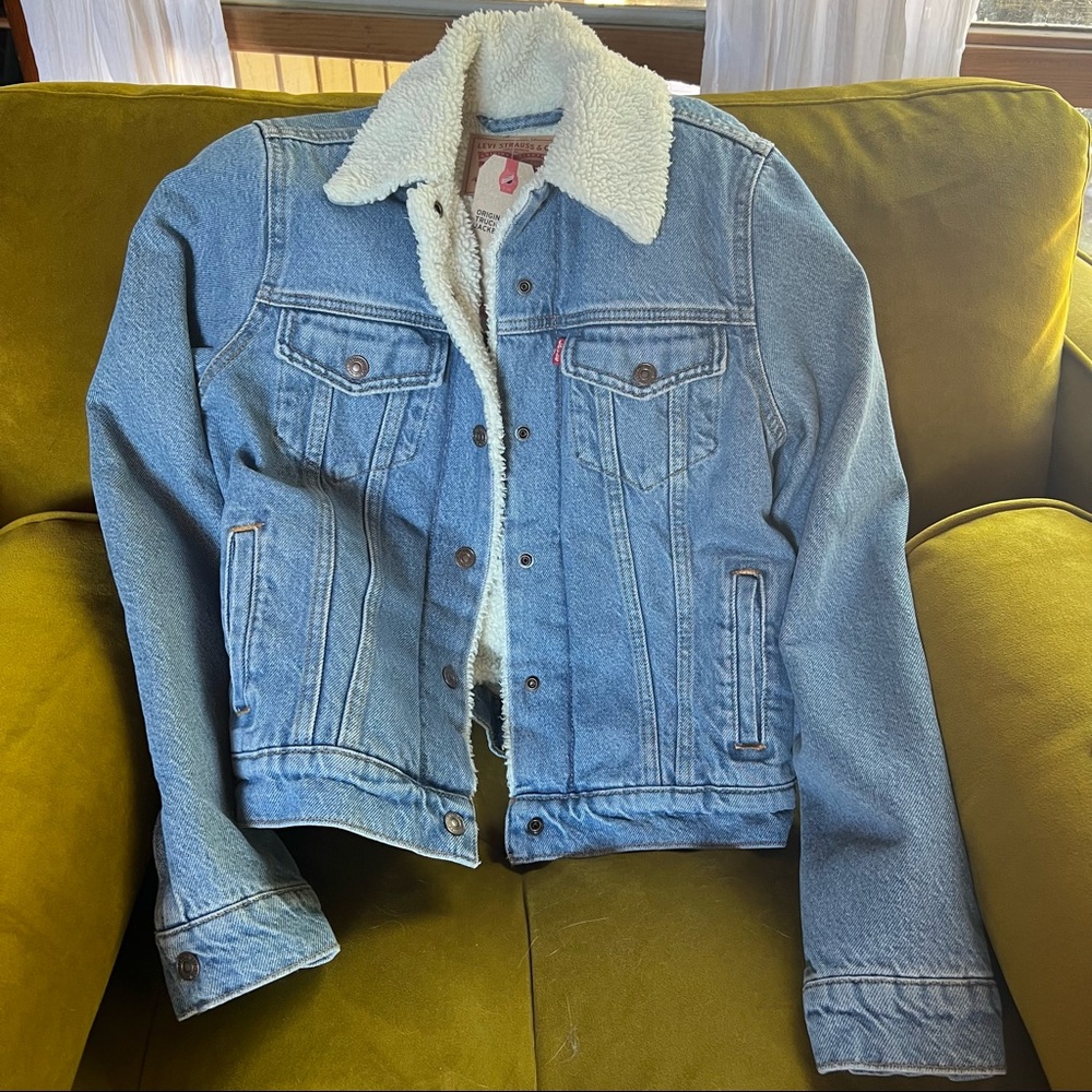 LEVI’S Original Trucker Jacket NWT